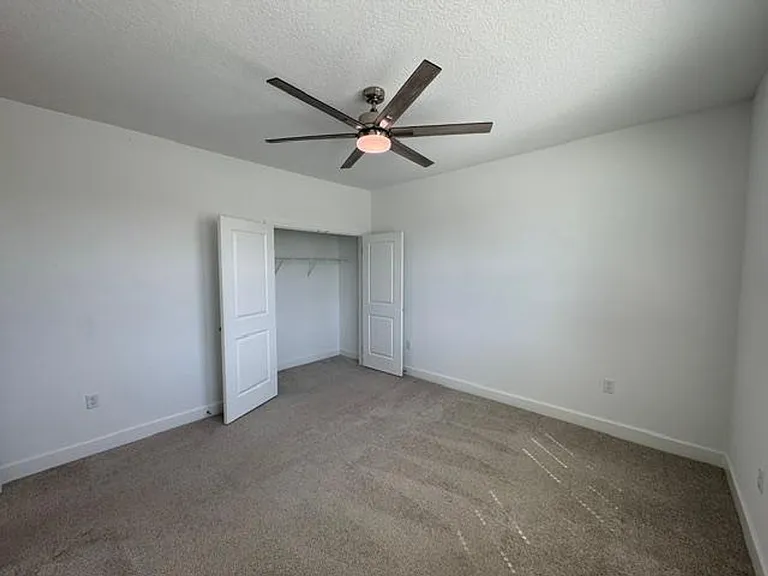 7573 Estuary Lake Loop — Photo 34