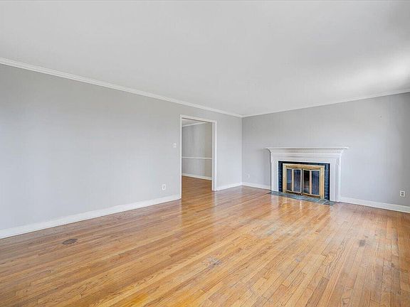 4th image of 3044 Burnleigh Rd SW