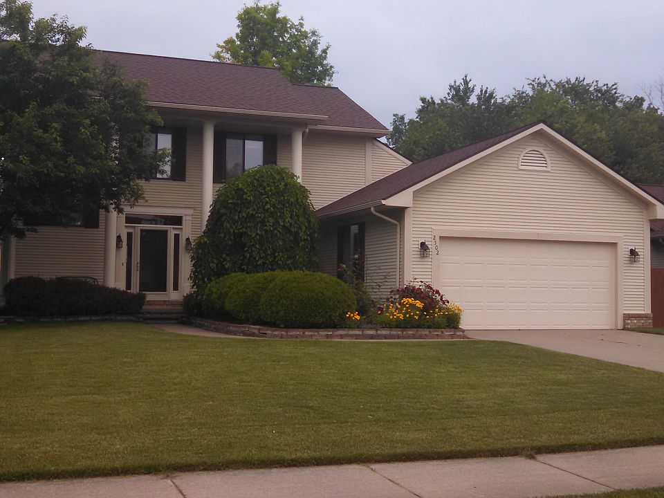 1st image of 2502 Lansbury Dr