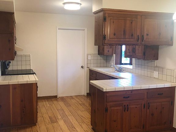 4th image of 4534 Cypress Dr