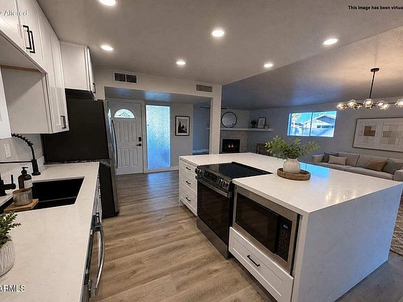 3rd image of 5420 N Granite Reef Rd