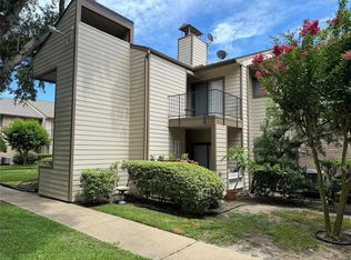 7128 N Holiday Dr, Galveston, TX 77550