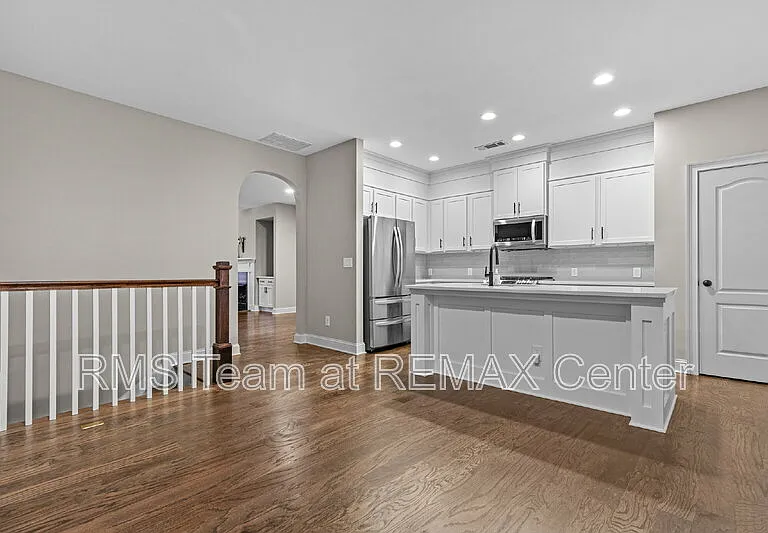3209 Hallmark Ln — Photo 7
