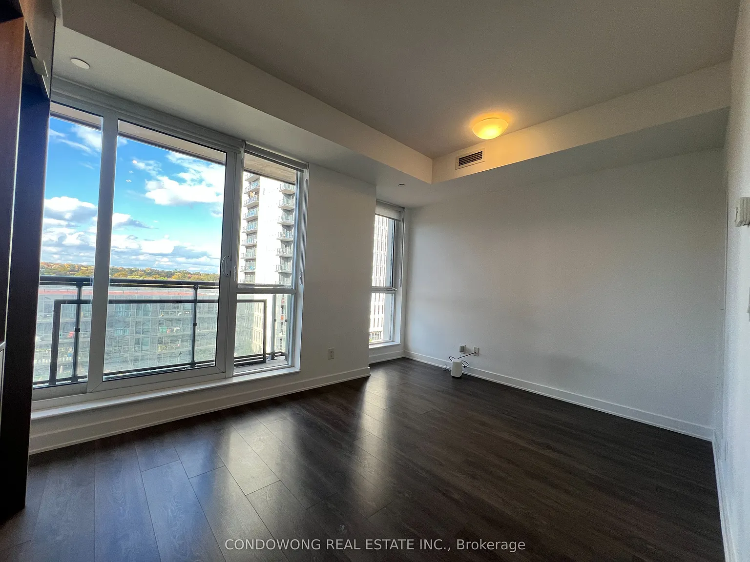 Studio, $1,800 — Photo 4