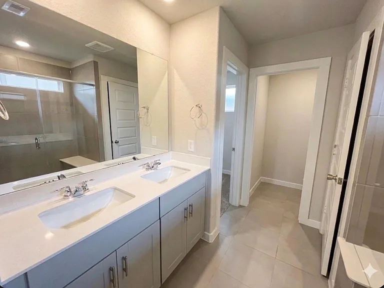 5535 Madden Ln — Photo 10