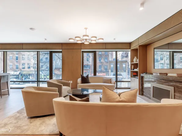 200 East 21st Street image 43 of 48