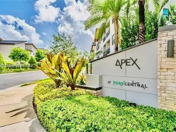 7925 NW 104th Ave APT 32, Doral, FL 33178