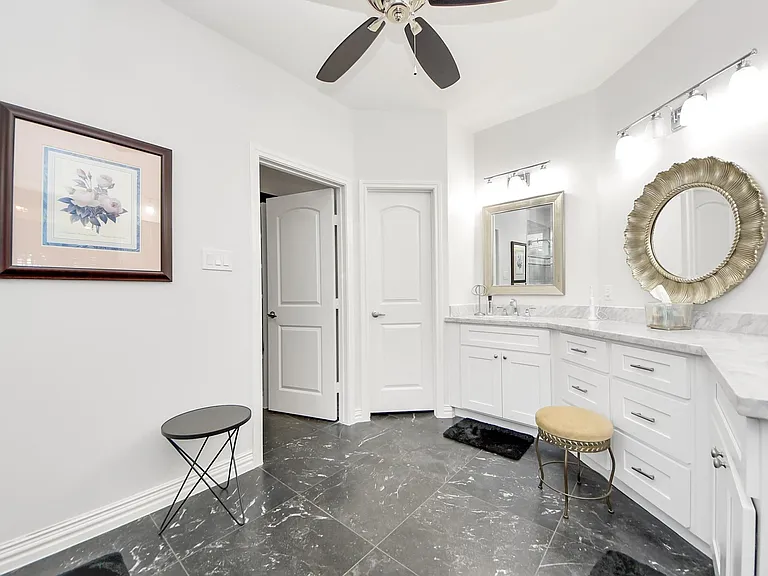 4214 Cambry Park — Photo 11