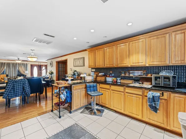 1506 88th Street image 13 of 33