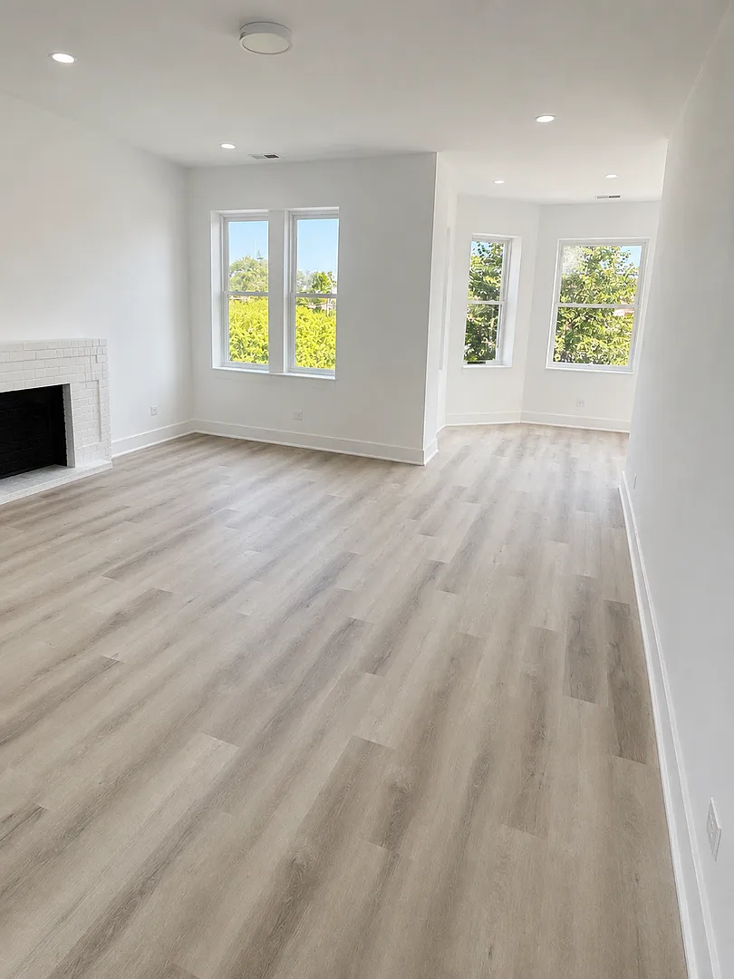 5134 N Kimball LLC — Photo 2