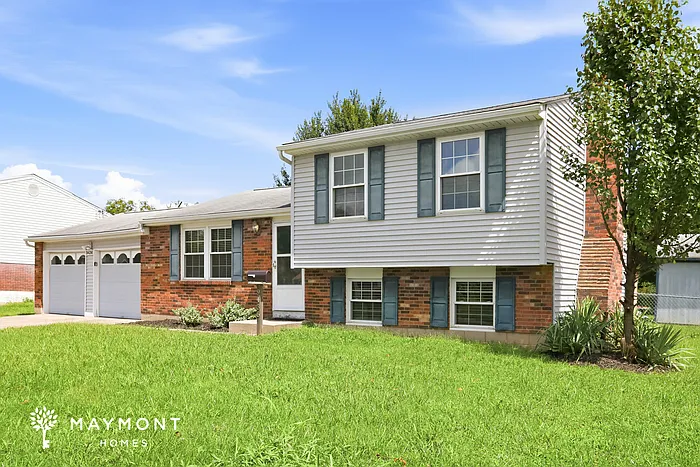 3 bed, 1.5 bath, 1368 sqft, $1,700 — Photo 2