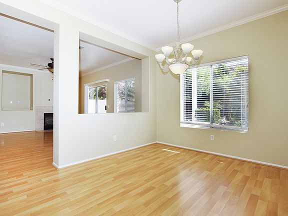 4th image of 16739 Bear Creek Ave