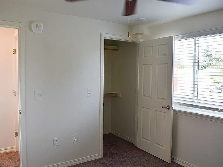 5120 N Lombard St — Photo 62
