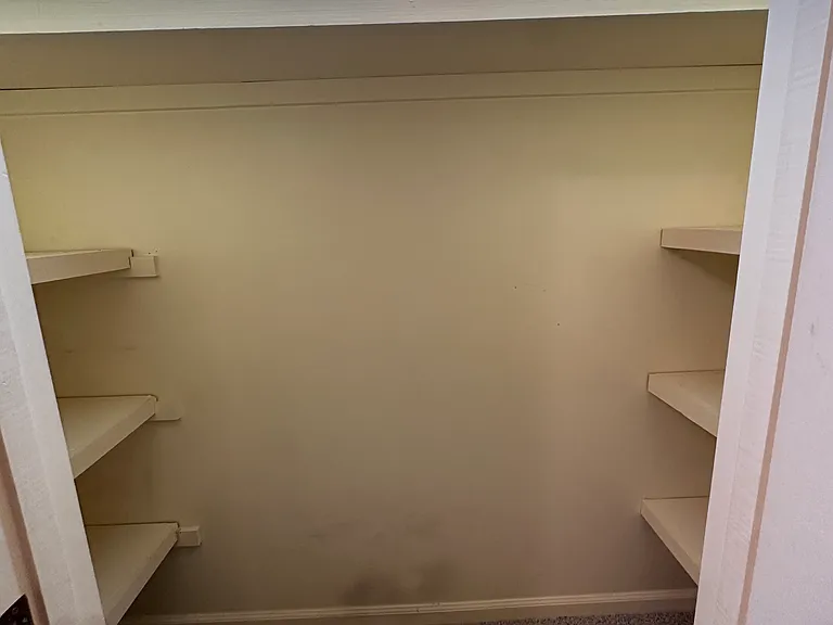 439 Rena Dr — Photo 12