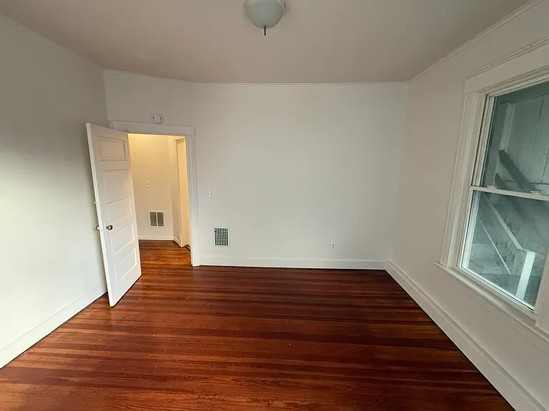 253 Manning Blvd #1 — Photo 7