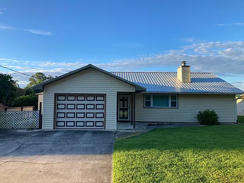 109 Cypress Dr E Photo 1