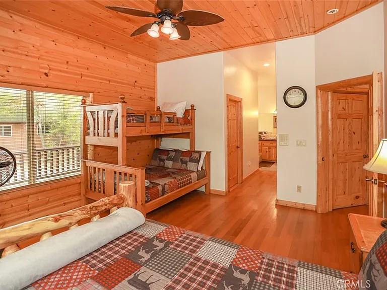 351 Glenwood Dr — Photo 29