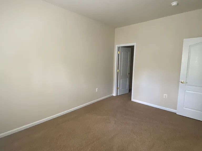 6869 Rolling Creek Way — Photo 20