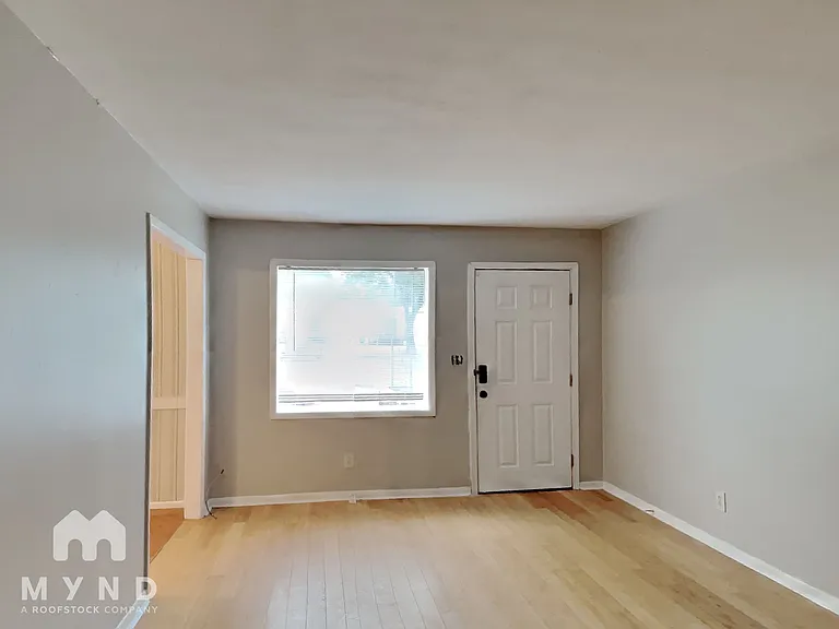 730 Hill St #D — Photo 3