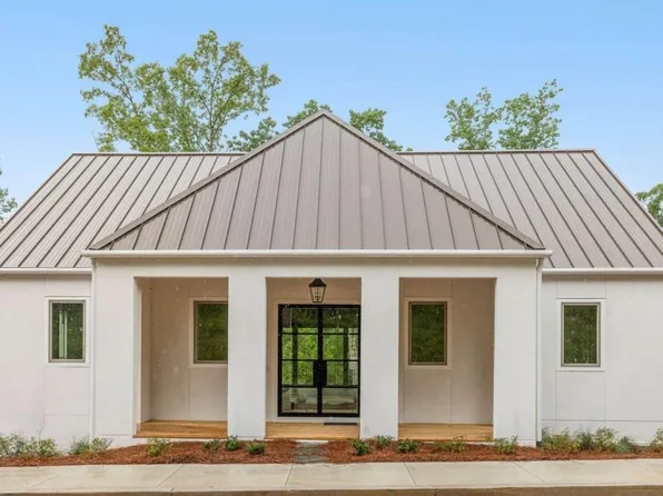 1064 Lupo Loop, Chattahoochee Hills, GA 30268