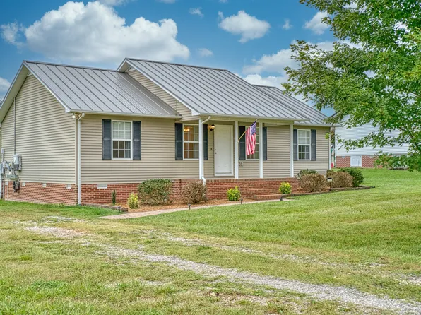 1135 Amber Dr, Cookeville, TN 38506