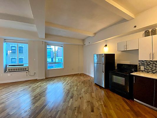4th image of 29-28 41st Ave #309A