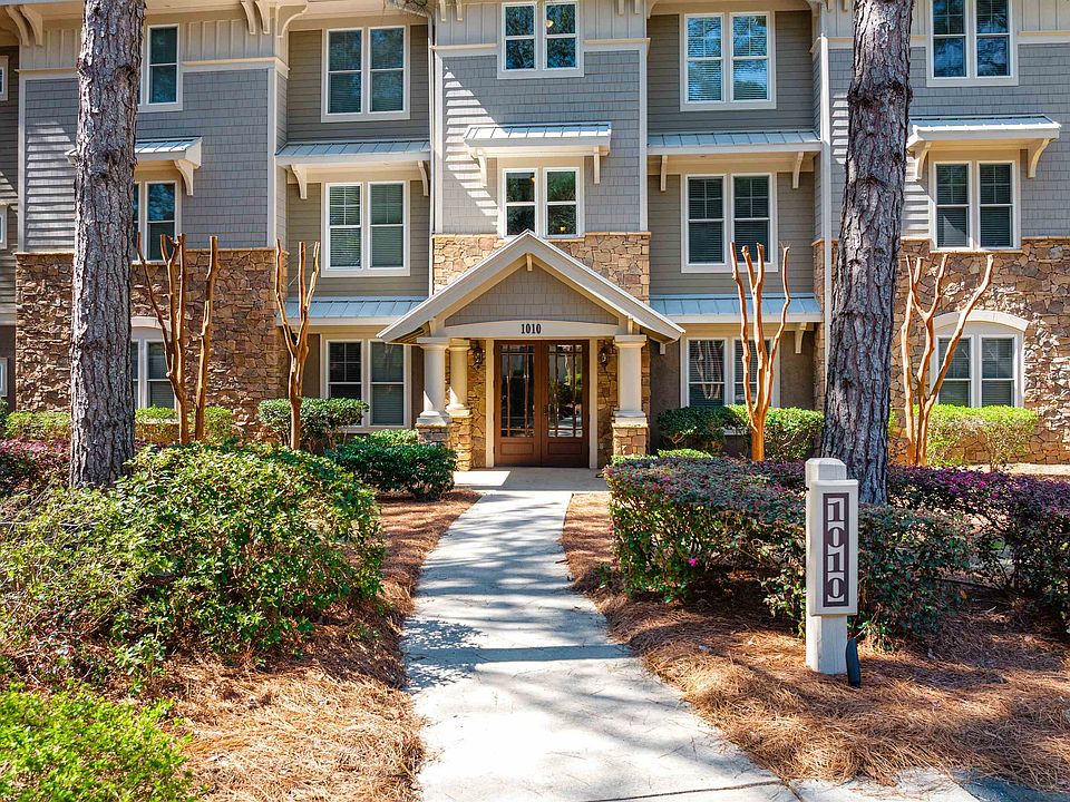 1st image of 1010D Creekside