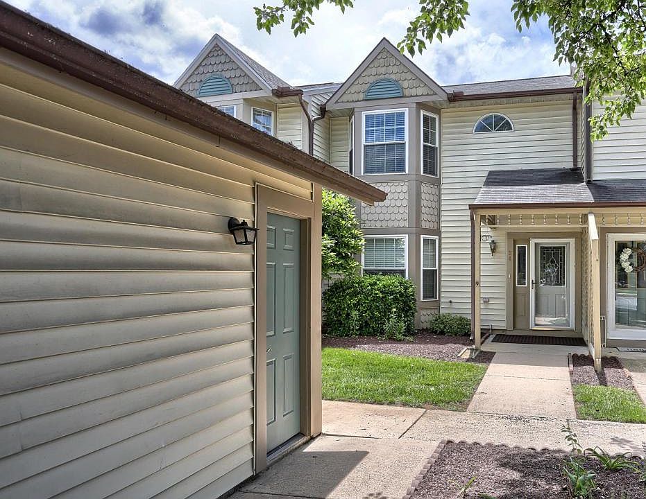1st image of 34 Shady Ln #U-0005