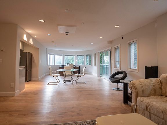 3rd image of 2572 Westhill Close