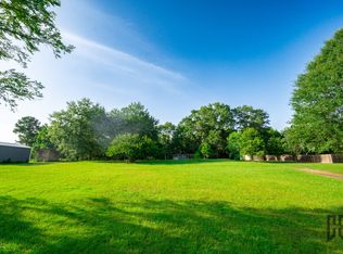 389 Country Club Cir, Minden, LA 71055