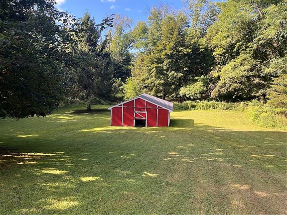 3rd image of 1128 Great Rd