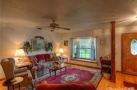 5th image of 9427 Bullfrog Ct