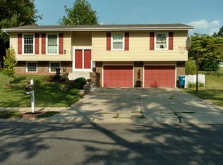 2524 Westminister Dr, Saint Charles, MO