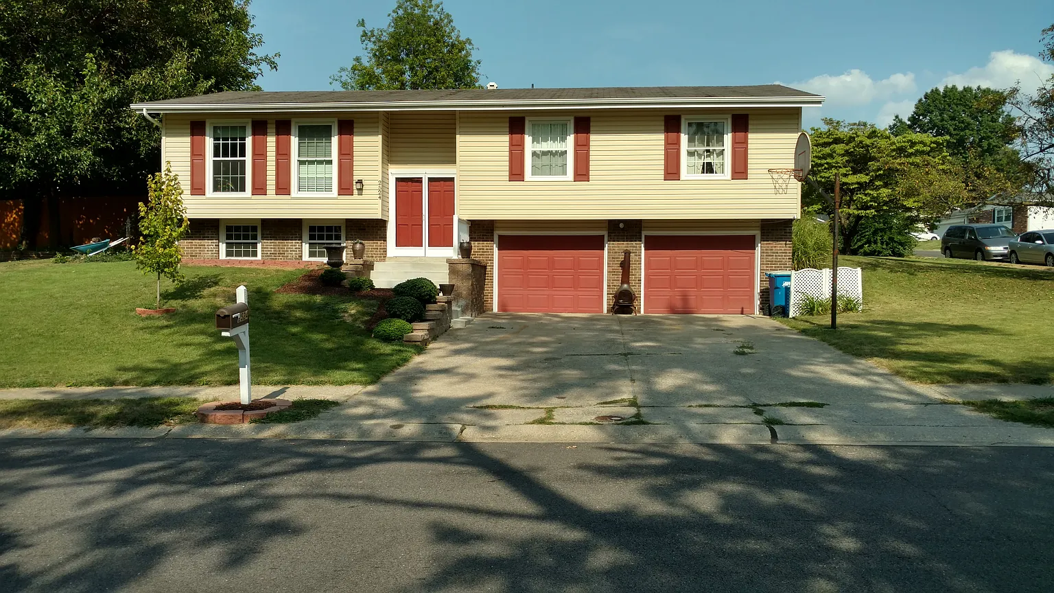 2524 Westminister Dr photo 1