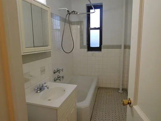 Rented by Jacqueline H Swiskey, LREB | media 36