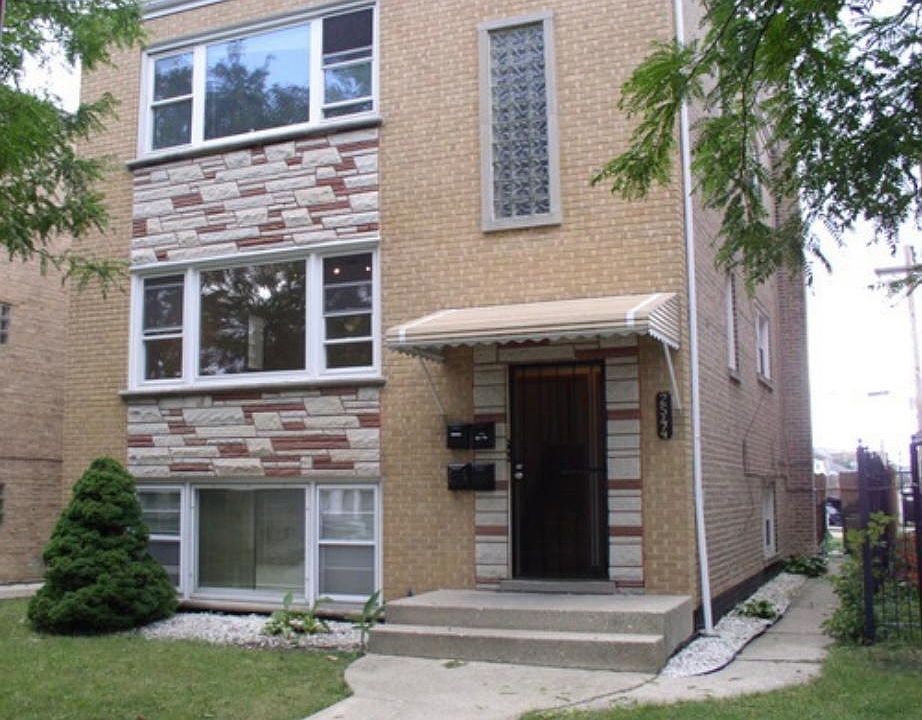1st image of 2544 N Laramie Ave APT 3