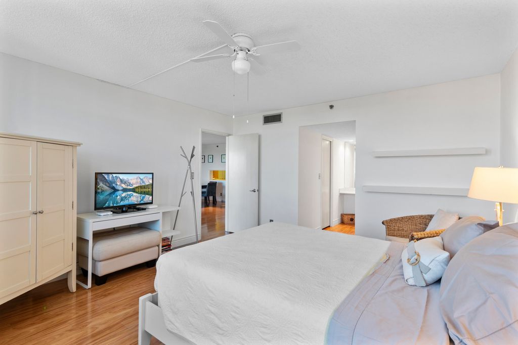 3499 Oaks Way #806, photo 6