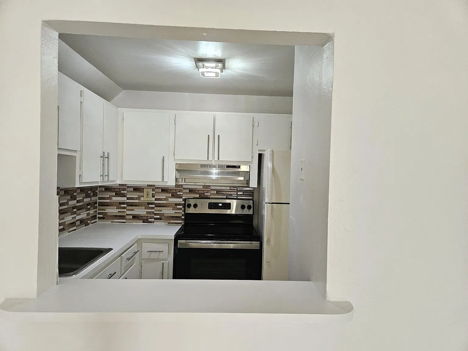 1015 NW 45th Ave — Photo 4