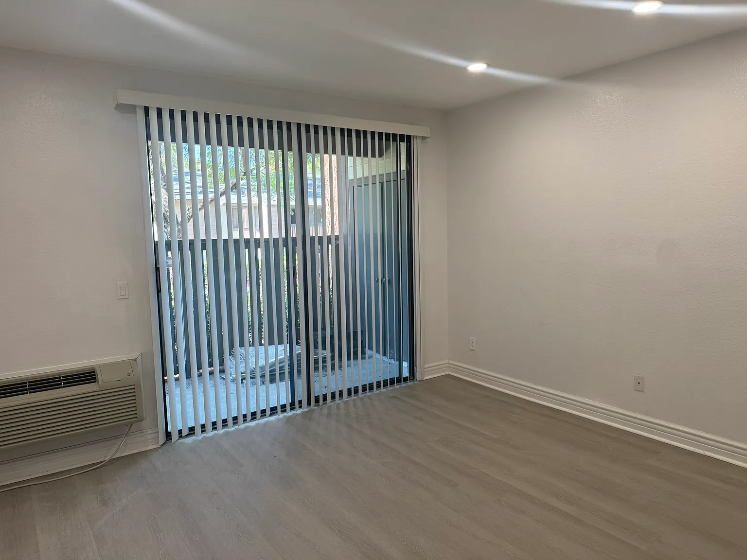 1 bed, 710 sqft, $2,750 — Photo 4