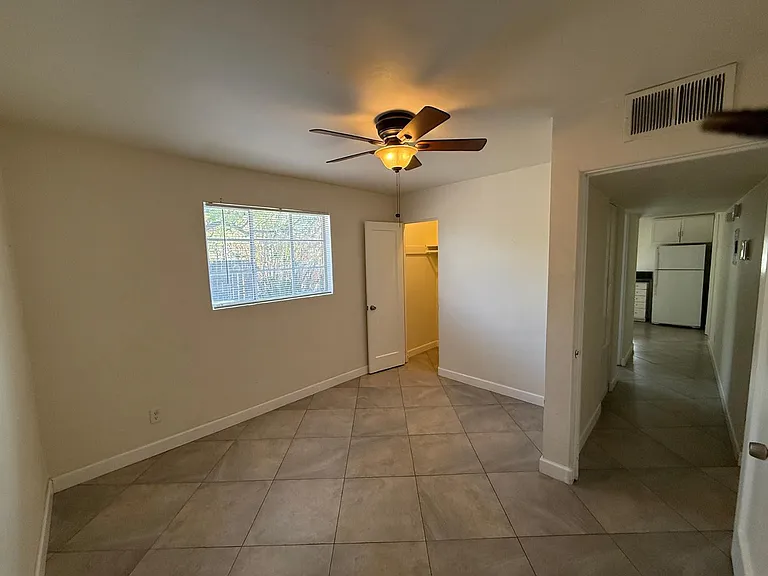 41 E Woodward Dr #FRONT — Photo 10