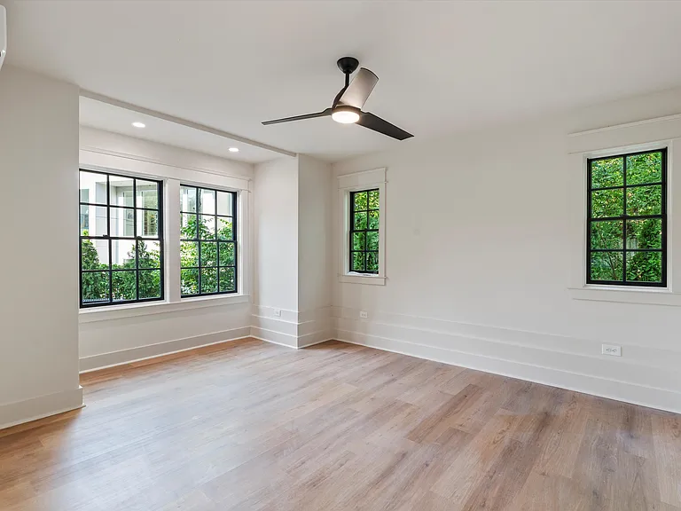 1816 Wildwood Ave — Photo 59