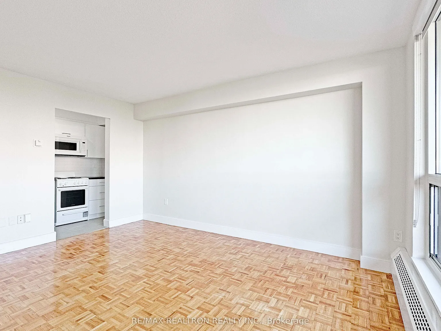 1 bed, $2,350 — Photo 3