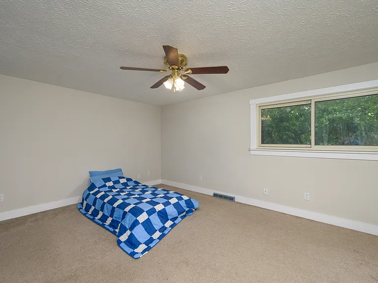 5215 Cline Rd #C — Photo 15