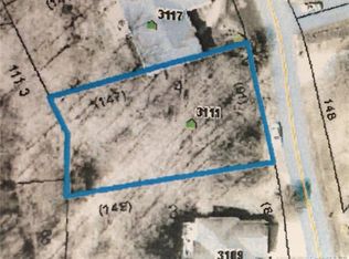 3111 Cove Loop Rd, Hendersonville, NC 28739