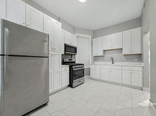 Gorgeous Lawndale 2 Bedroom Has it All, Chicago, IL 60623