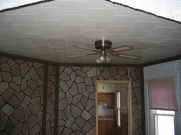 5th image of 95 Victory Ave APT 1