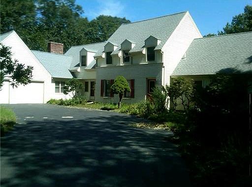 1st image of 6 Greenwood Ln