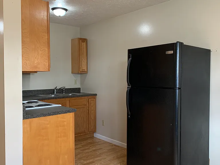 151 Cove Dr #4 — Photo 5