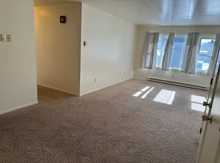 2BR apartment in Eagle River near the Chain of Lakes., Eagle River, WI 54521