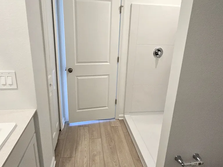 6425 Domizio Dr — Photo 9